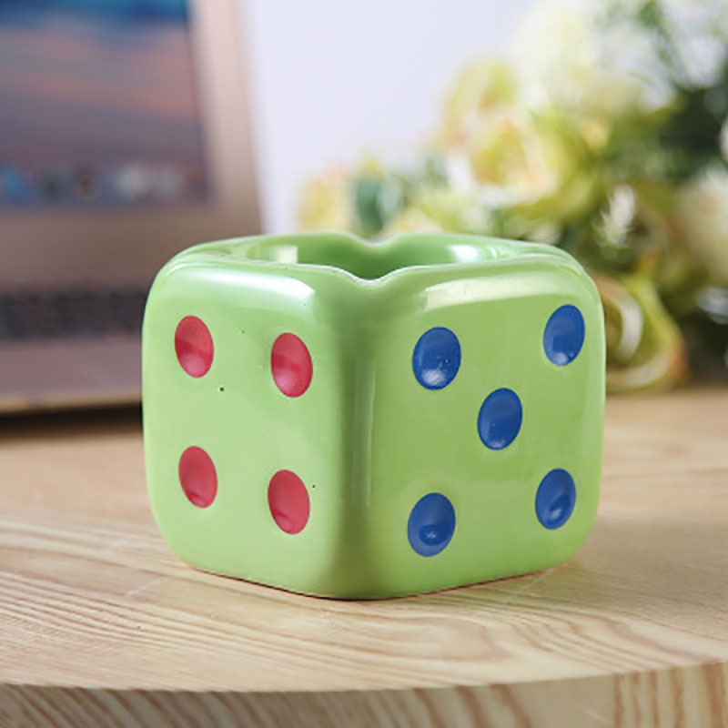 1PC Creative Ceramic Ashtray Unique Dice Shaped Cigarette Ashtray Adorable Ash Tray Desktop Adornment For Home Office Decor